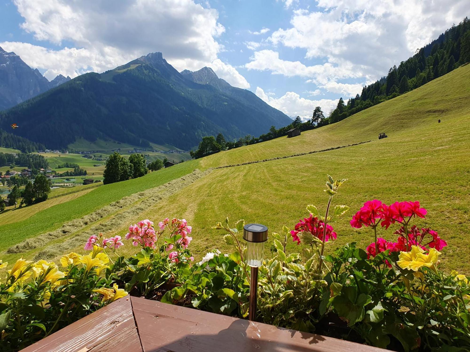 Omesbergerhof Villa Neustift im Stubaital Luaran gambar