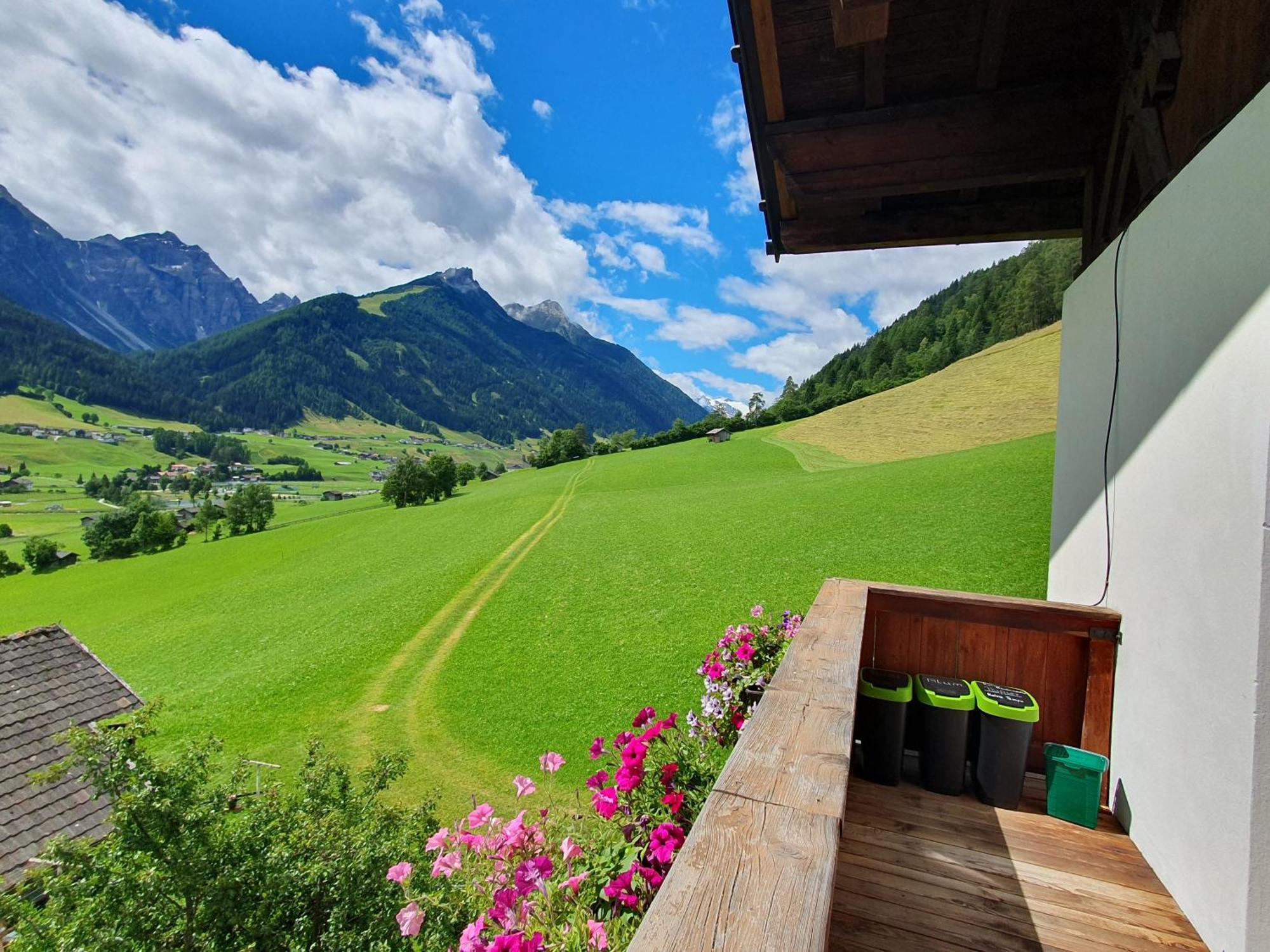 Omesbergerhof Villa Neustift im Stubaital Luaran gambar